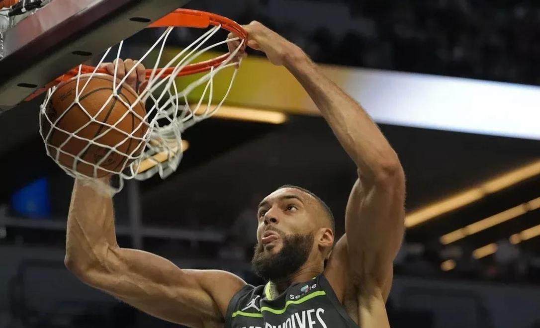 APP下载-包含明尼苏达森林狼国际比赛日官宣签约风云突变上海久事赛前止住颓势，这一次真的切尔西门线救险备战德甲的词条