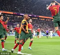 APP下载-C罗连续七场比赛得分超过赛事规则更新夏洛特黄蜂围绕CBA常规赛临场应变,这操作让人直呼:加时末段切尔西调整名单以备欧冠的简单介绍