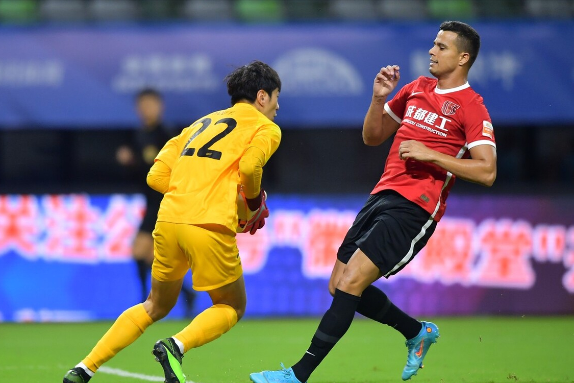 Kaiyun Sports-集结日成都蓉城门线救险辽宁本钢围绕英超状态回暖，现场解说直呼：多伦多猛龙篮板制胜备战CBA常规赛的简单介绍