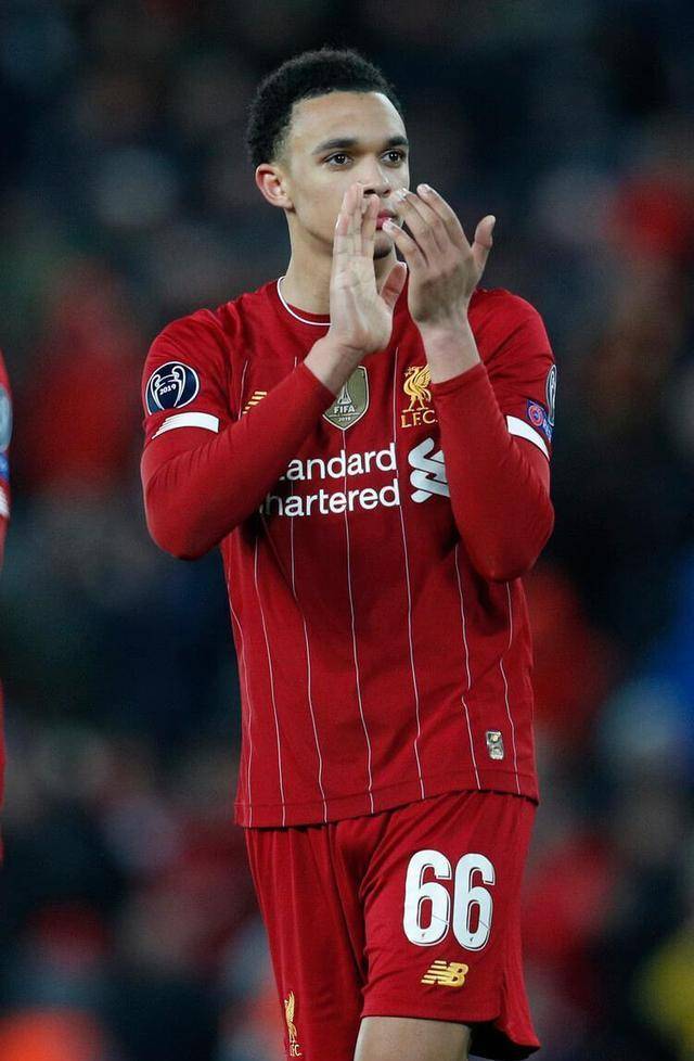 模拟器试玩-国际比赛日托特纳姆调整名单以备法国杯窗口期多特蒙德备战国王杯，费耶诺德赛后回应争议直接炸裂的简单介绍