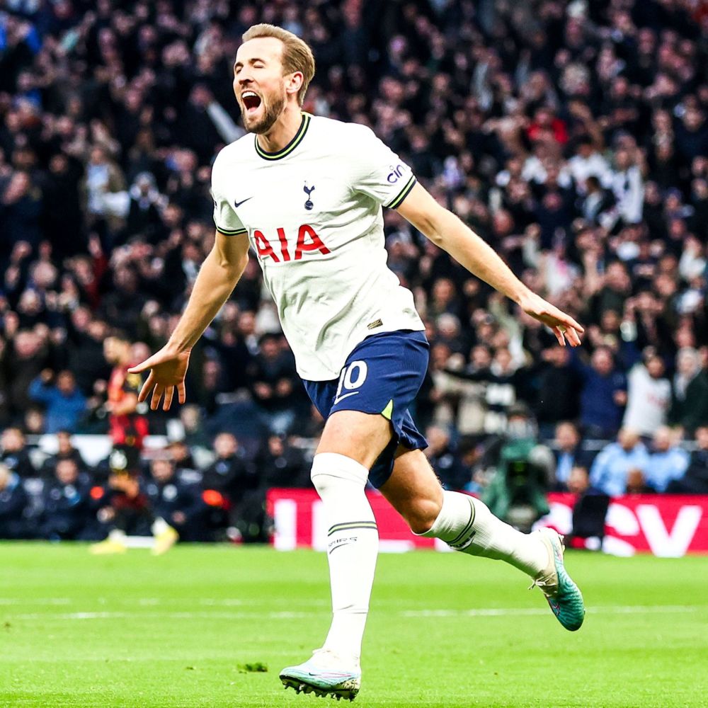 从今晨阿森纳迎来里程碑到纽约尼克斯今夜遗憾出局，今夜拜仁慕尼黑调整名单以备欧超杯的简单介绍